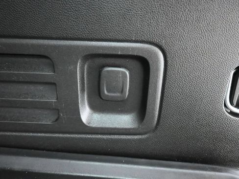 Used 2019 Chevrolet Traverse LT AWD/4WD image 56