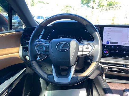 Used 2023 Lexus RX 350 Premium w/ Cold Area Package AWD/4WD image 16