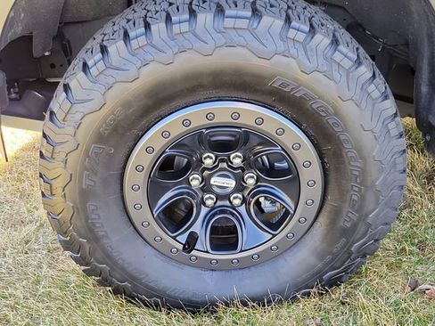 Used 2023 Ford F150 Raptor w/ Blue Interior Package image 6