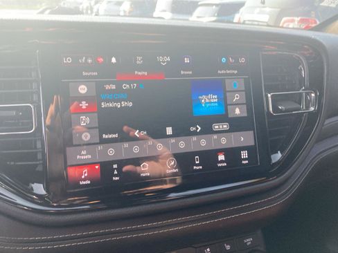 Used 2021 Dodge Durango SRT Hellcat w/ Technology Group AWD/4WD image 17
