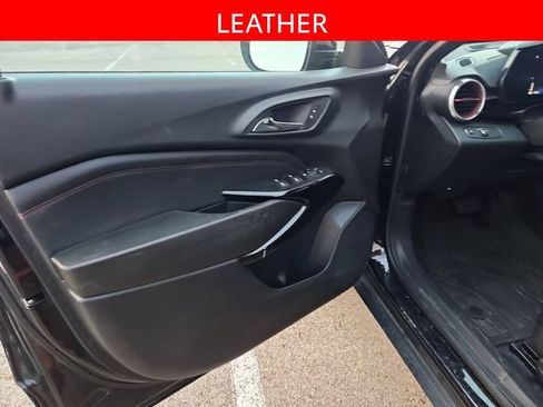 Used 2024 Chevrolet Trax RS FWD image 5