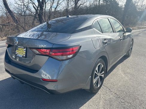 Used 2022 Nissan Sentra SV FWD image 5