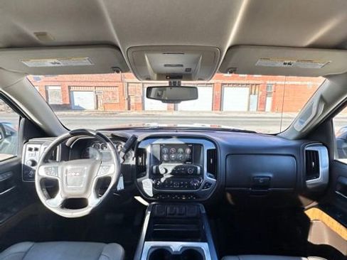 Used 2015 GMC Sierra 1500 SLT w/ SLT Crew Cab Value Package image 28