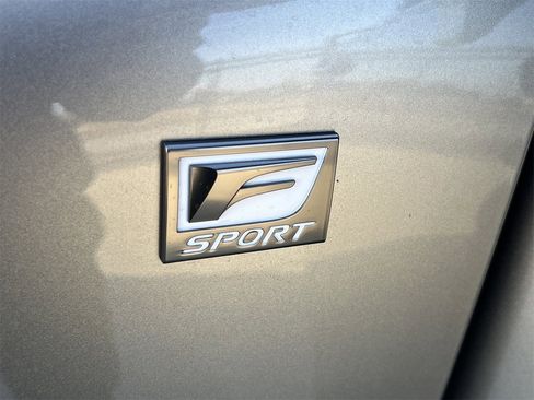 Used 2023 Lexus LX 600 F Sport image 11