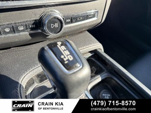 Used 2017 Volvo V90 T6 Cross Country image 22