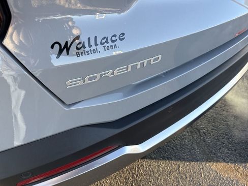 New 2026 Kia Sorento S w/ S Panoramic Sunroof Package image 7