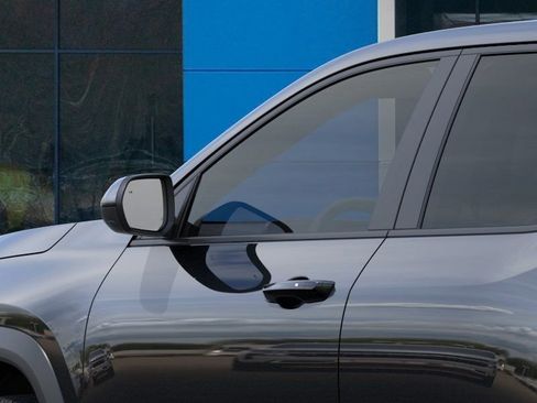 New 2026 Chevrolet Equinox LT AWD/4WD image 19