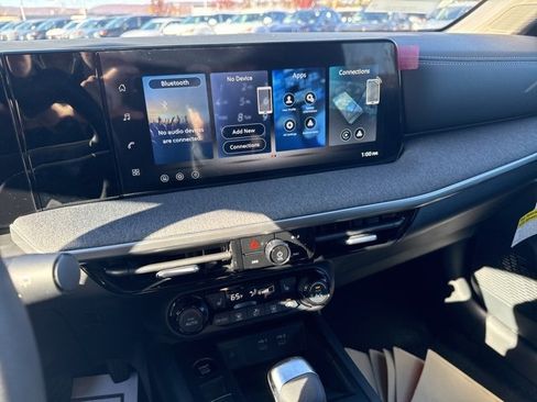 New 2026 Nissan Kicks SV w/ SV Premium Package image 14