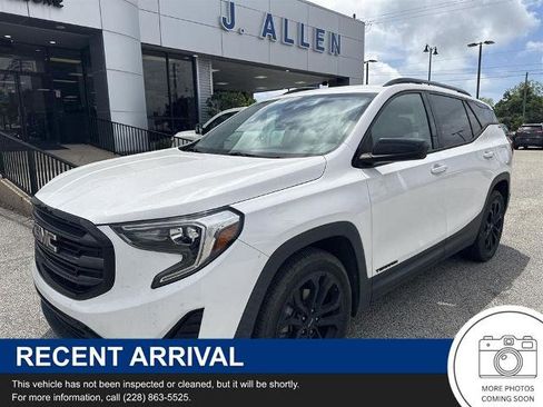 Used 2020 GMC Terrain SLE w/ Elevation Edition FWD image 1