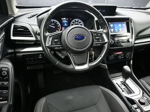 Used 2020 Subaru Forester Premium image 20