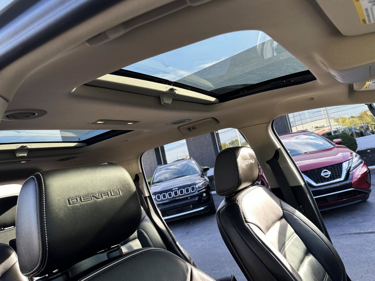 Used 2018 GMC Acadia Denali w/ Technology Package AWD/4WD image 57