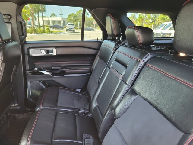 Used 2022 Ford Explorer ST-Line RWD image 11