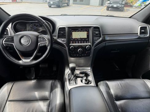 Used 2018 Jeep Grand Cherokee Limited AWD/4WD image 29
