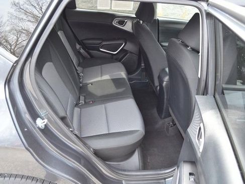 Used 2023 Kia Soul LX w/ LX Technology Package image 33