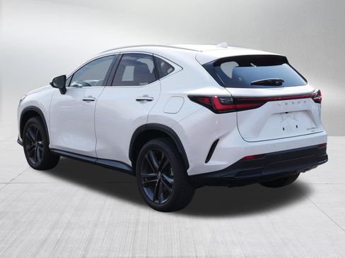 Used 2025 Lexus NX 450h+ AWD w/ Towing Package (2000 Lbs) image 5