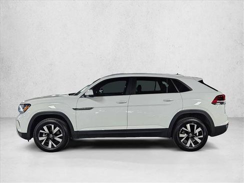 Used 2023 Volkswagen Atlas Cross Sport SE FWD image 9
