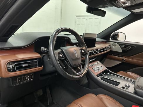 Used 2022 Lincoln Aviator Reserve w/ Equipment Group 201A image 30