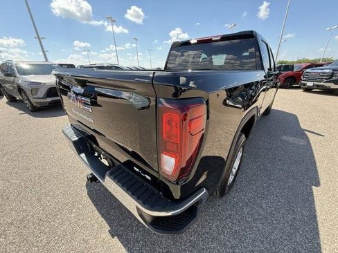 New 2026 GMC Sierra 1500 SLE RWD image 15