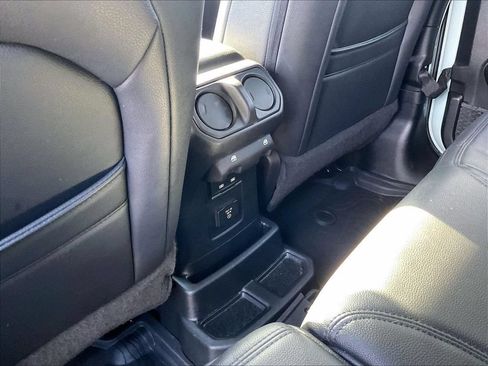 Used 2023 Jeep Wrangler Unlimited w/ Sun & Screen Package AWD/4WD image 28