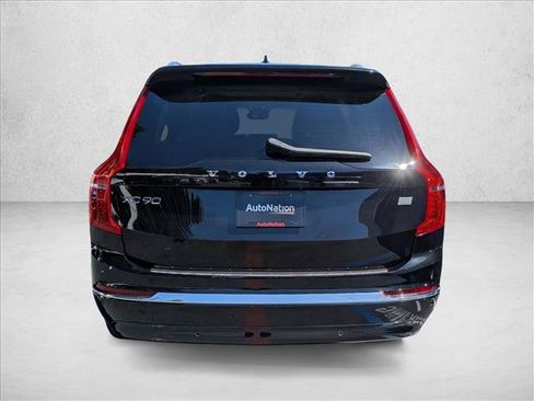 Certified 2024 Volvo XC90 T8 Ultimate w/ Protection Package Premier AWD/4WD image 7