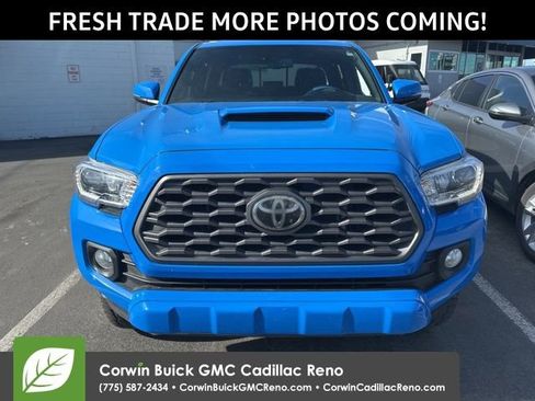 Used 2021 Toyota Tacoma TRD Sport w/ Technology Package image 2