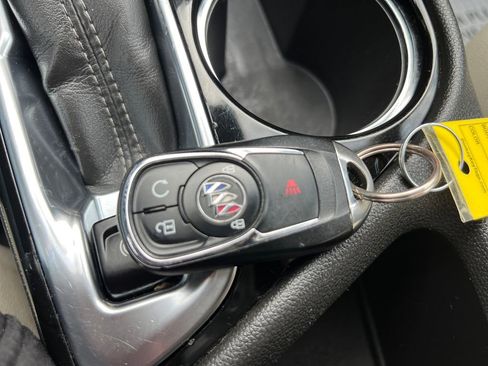 Used 2021 Buick Encore GX Select FWD image 29