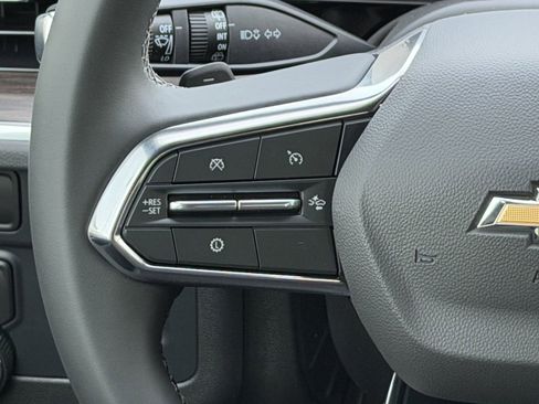 New 2026 Chevrolet Suburban LS image 13