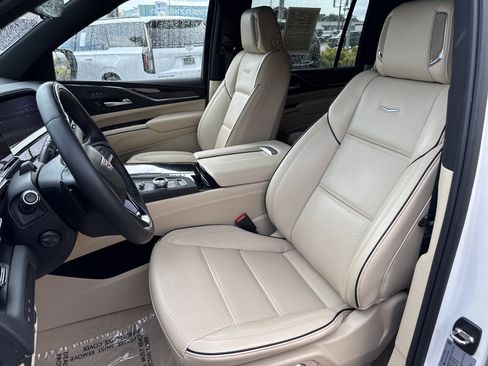 Certified 2024 Cadillac Escalade ESV Premium Luxury w/ Performance Package RWD image 22