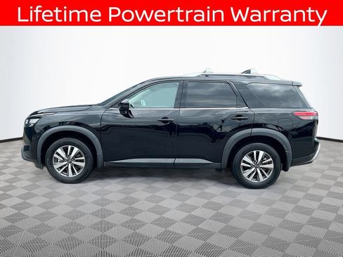 Used 2023 Nissan Pathfinder SL FWD image 8