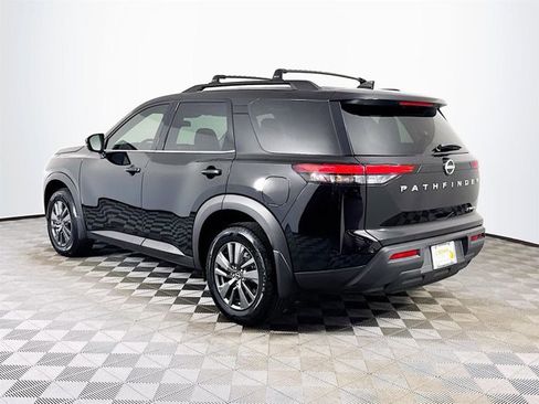 Certified 2024 Nissan Pathfinder SV image 8