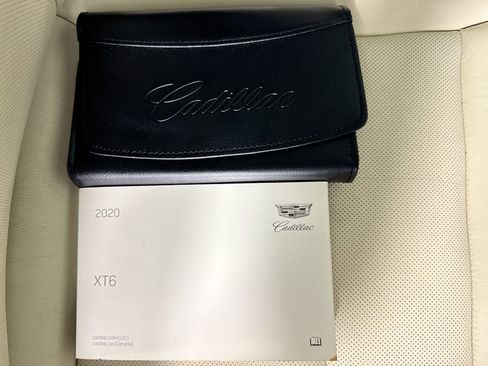 Used 2020 Cadillac XT6 Premium Luxury image 43
