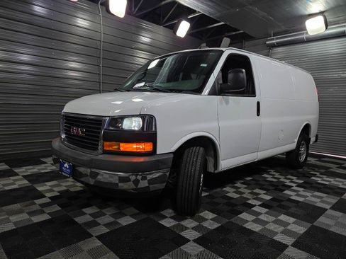 Used 2020 GMC Savana 2500 w/ Driver Convenience Package image 30