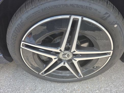 Used 2024 Mercedes-Benz C 300 4MATIC Sedan image 6