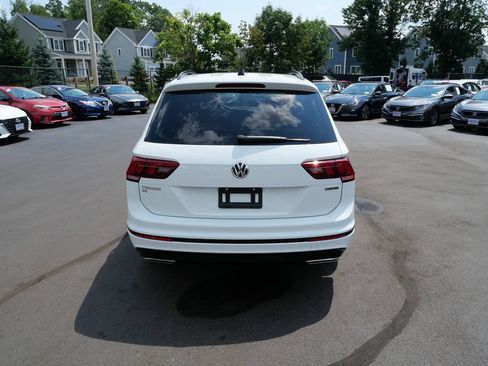 Used 2021 Volkswagen Tiguan SE R-Line w/ 3rd Row Seat Package AWD/4WD image 4