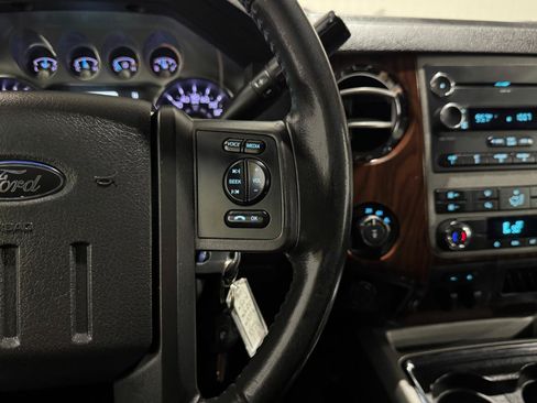 Used 2011 Ford F250 Lariat w/ FX4 Off Road Pkg AWD/4WD image 22
