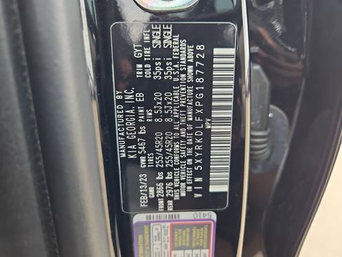 Certified 2023 Kia Sorento SX image 36