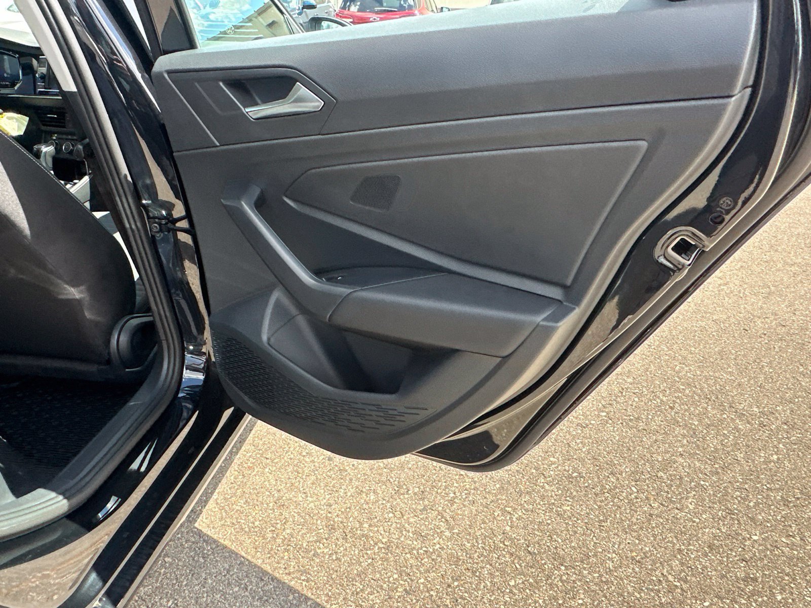 Certified 2024 Volkswagen Jetta S FWD image 31
