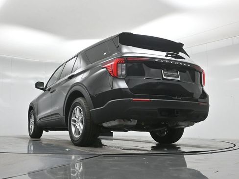 New 2026 Ford Explorer Active RWD image 47