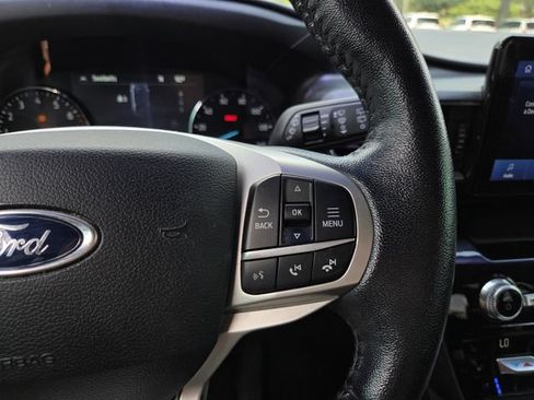 Used 2021 Ford Explorer Limited w/ Equipment Group 301A RWD image 21