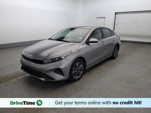 Used 2023 Kia Forte LXS FWD image 1