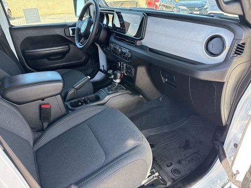 Used 2024 Jeep Wrangler Unlimited Sport AWD/4WD image 22