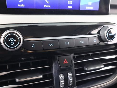 Used 2021 Ford Escape SE FWD image 22