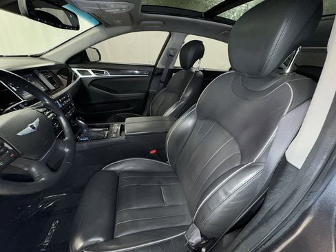 Used 2015 Hyundai Genesis 3.8 w/ Option Group 03 image 16