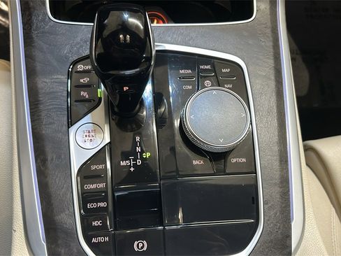 Used 2022 BMW X5 xDrive40i w/ Premium Package image 27