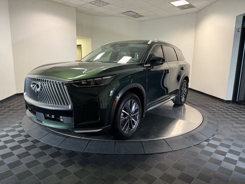 Certified 2026 INFINITI QX60 Luxe w/ Cargo Package FWD image 3