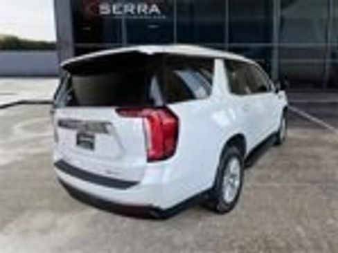 Used 2023 GMC Yukon SLT image 3