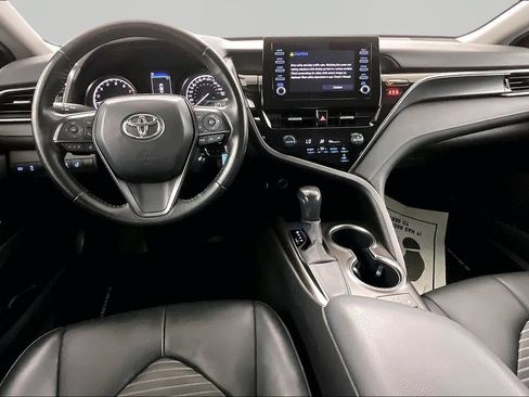 Used 2023 Toyota Camry SE FWD image 7