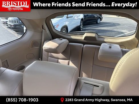 Used 2018 Nissan Pathfinder Platinum AWD/4WD image 21