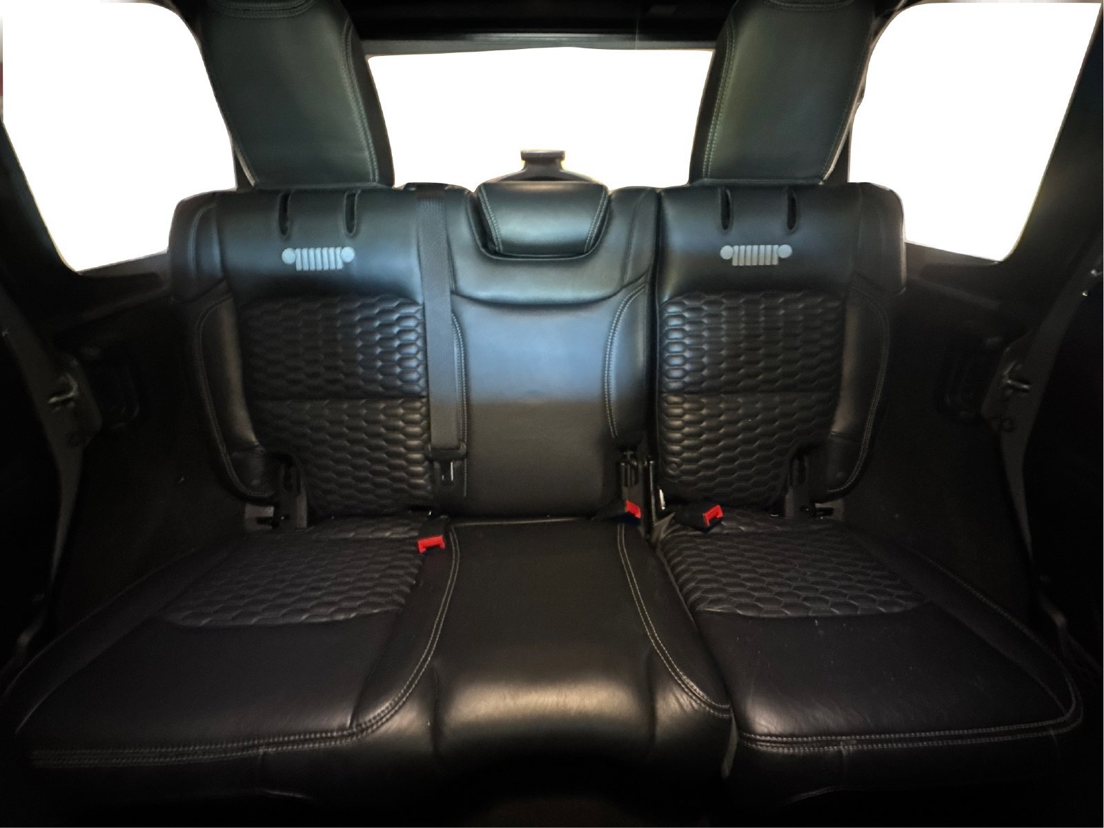 Used 2021 Jeep Wrangler Unlimited Sport AWD/4WD image 14
