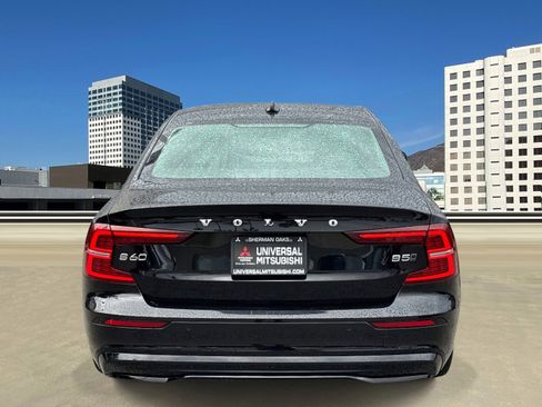 Used 2024 Volvo S60 B5 Plus image 4